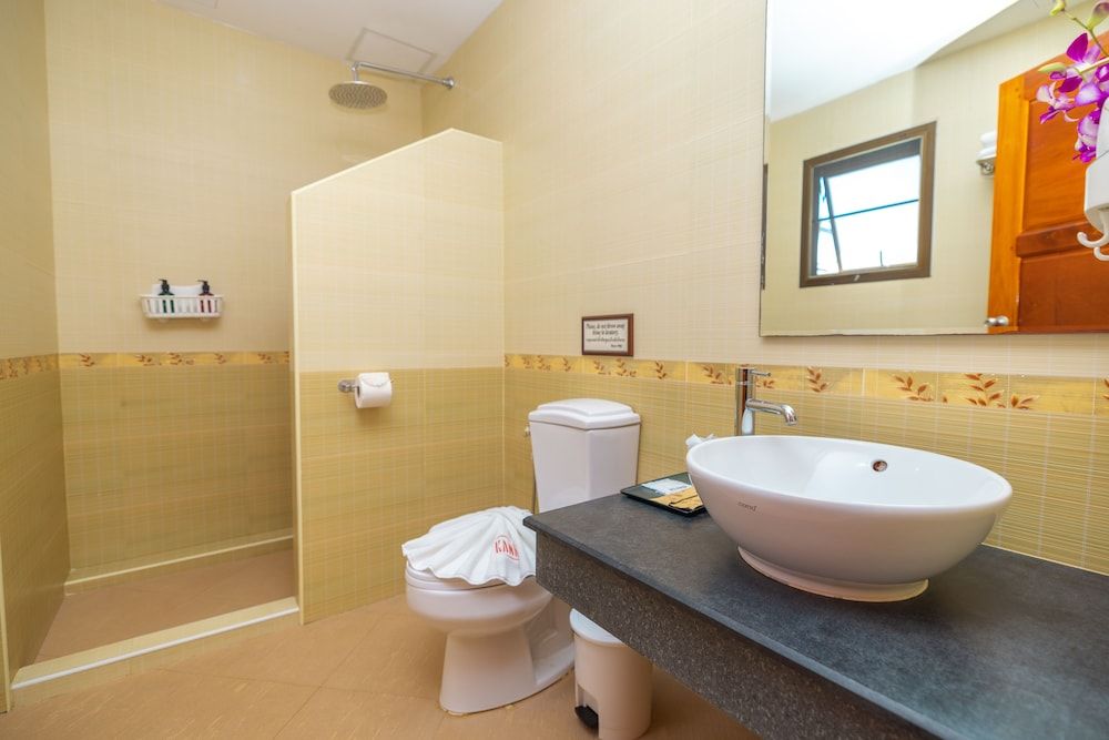 kana  international hotel Deluxe Double Room, 1 Queen Bed, Sea View 7