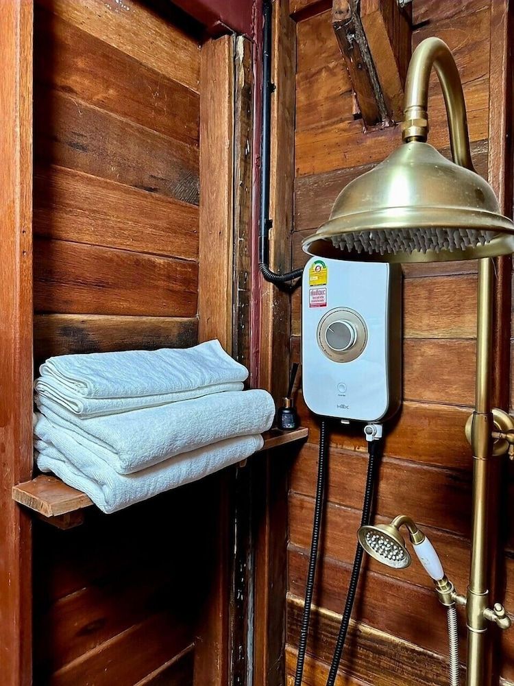 RuenKijja Deluxe Balcony River View 7