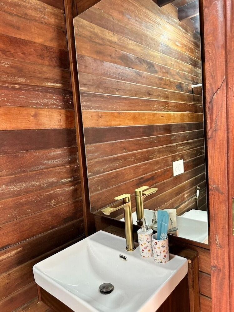 RuenKijja Deluxe Balcony River View 6