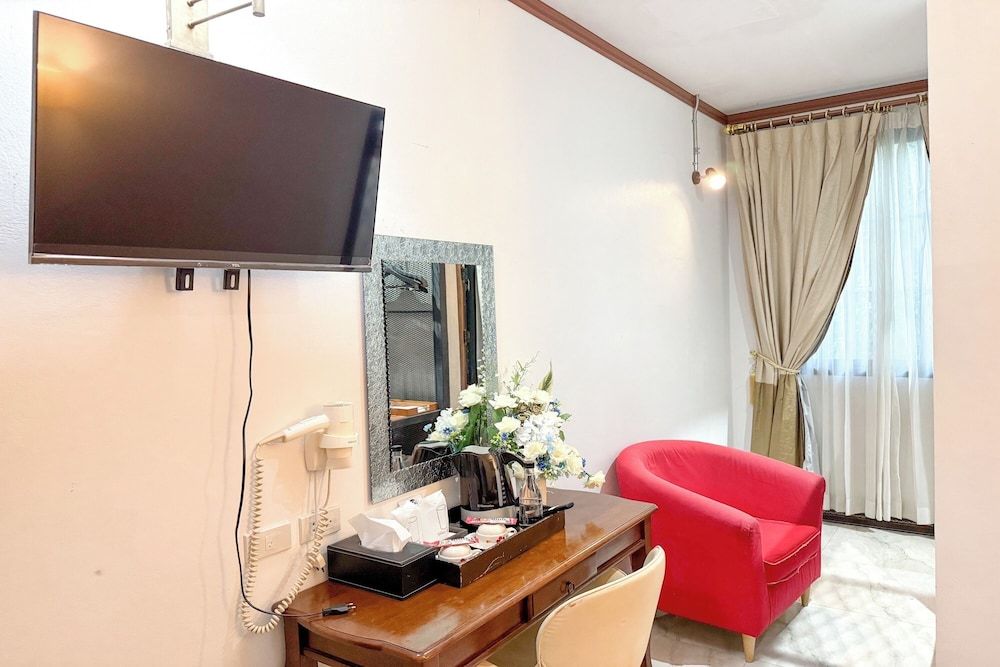 Chiangmai Lanna & Modern Loft  Hotel Standard King Room 3