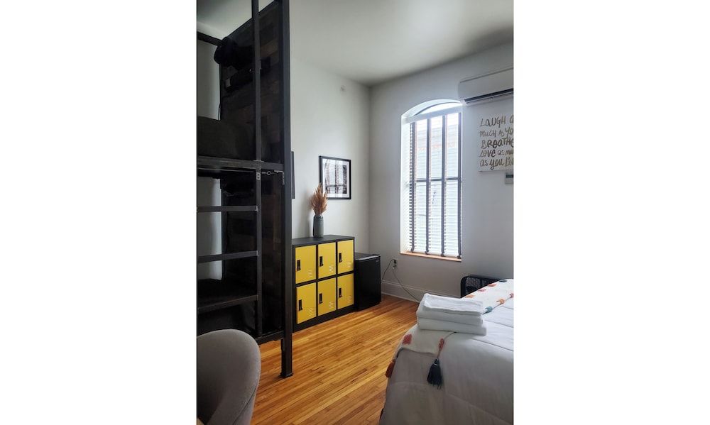 Room, Multiple Beds, Non Smoking