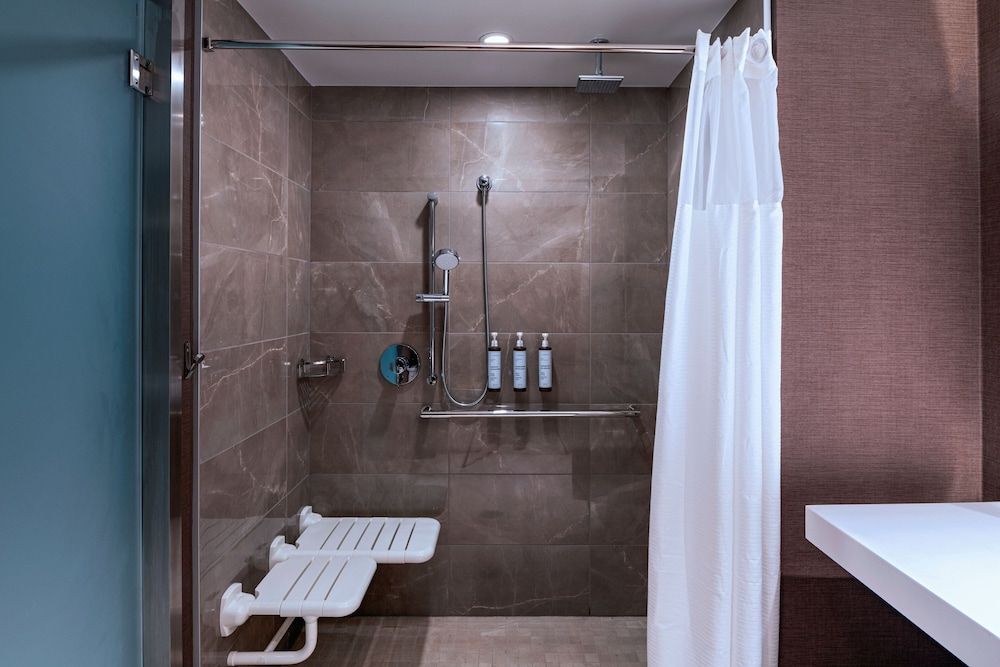 AC Hotel By Marriott Waco Downtown Room, 2 Queen Beds, Non Smoking (Hearing Accessible) 2