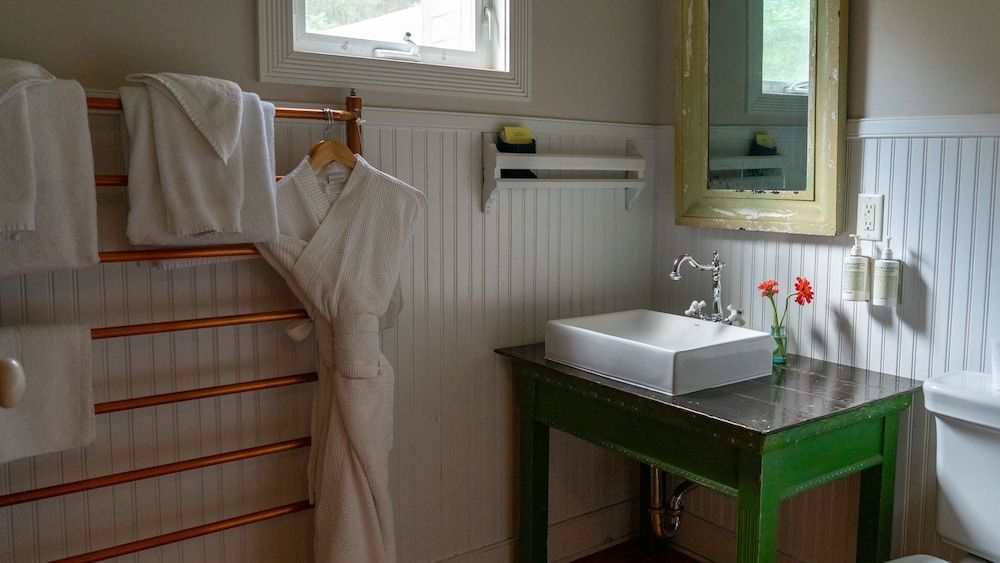 The North Branch Inn Room, 1 King Bed, Non Smoking, Ensuite 4