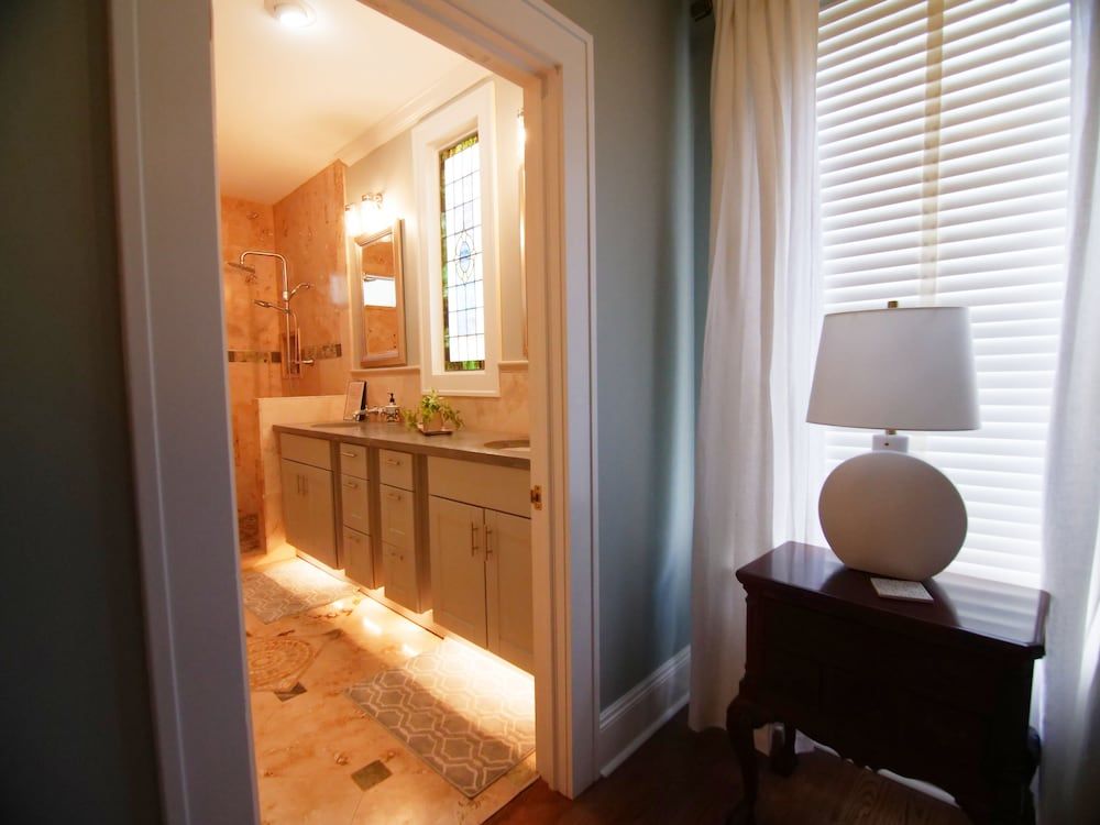 The Capitol Inn Tallahassee Parkland 4