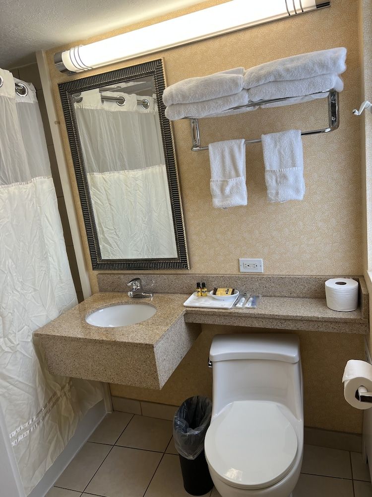 The Boston Hotel Studio 5