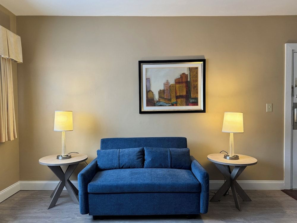 The Boston Hotel Basic Apartment 6