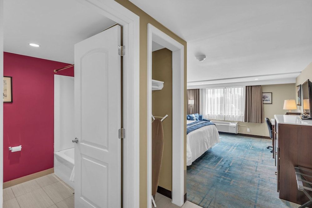 KC Inn Comfort Single Room, 1 King Bed 4