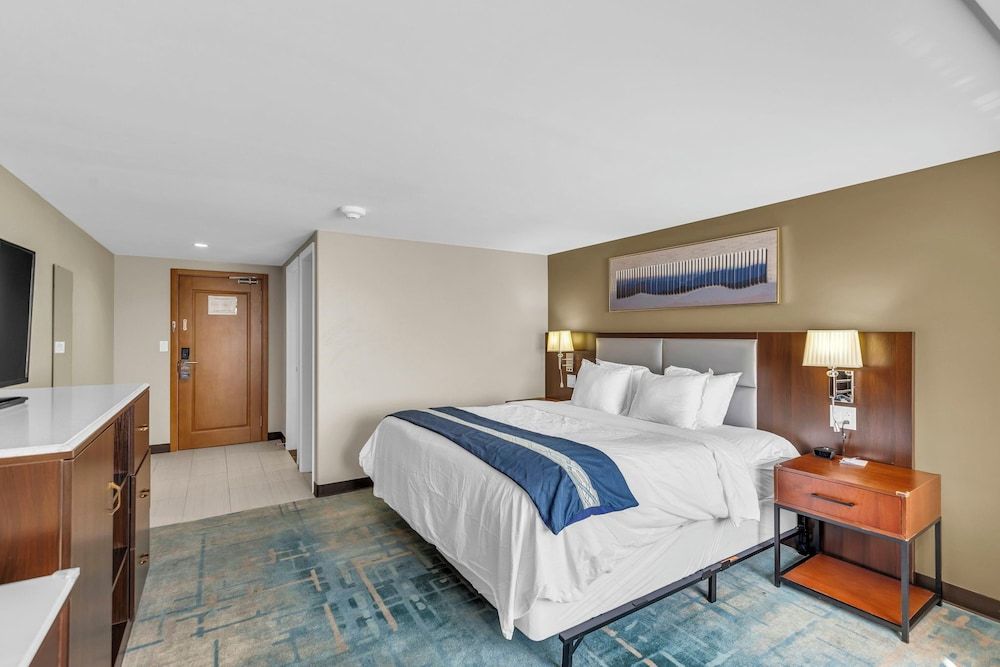 KC Inn Comfort Single Room, 1 King Bed 2