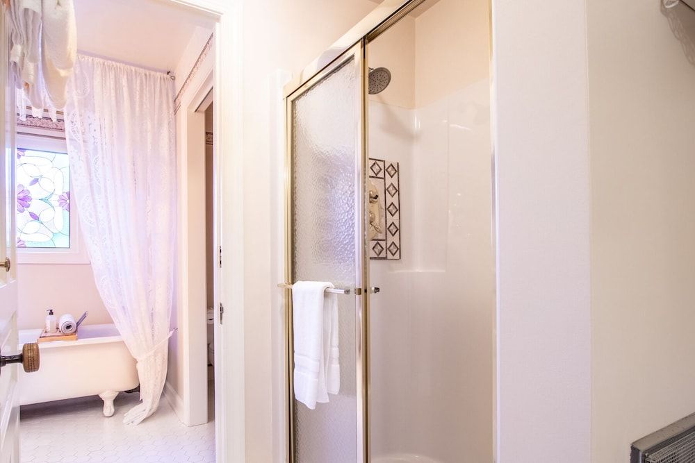 The Oaks Victorian Inn Florence Single King 5