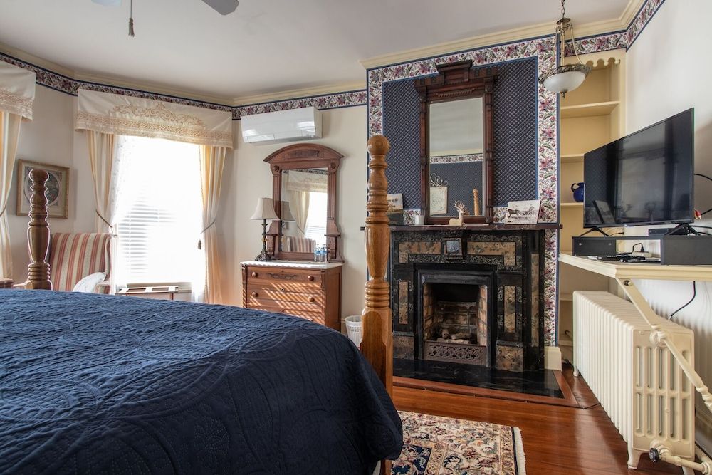 The Oaks Victorian Inn Major Pierce Single King 10