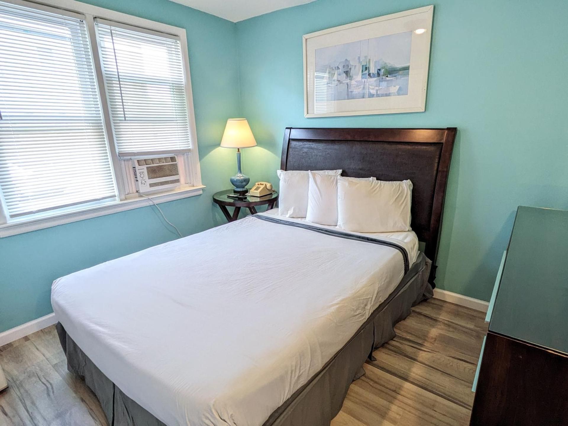 Small Standard Room