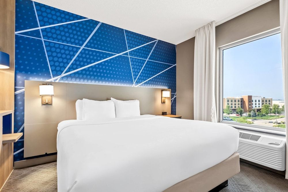 Room, Multiple Beds, Accessible, Non Smoking (Mobility, Hearing Accessible)