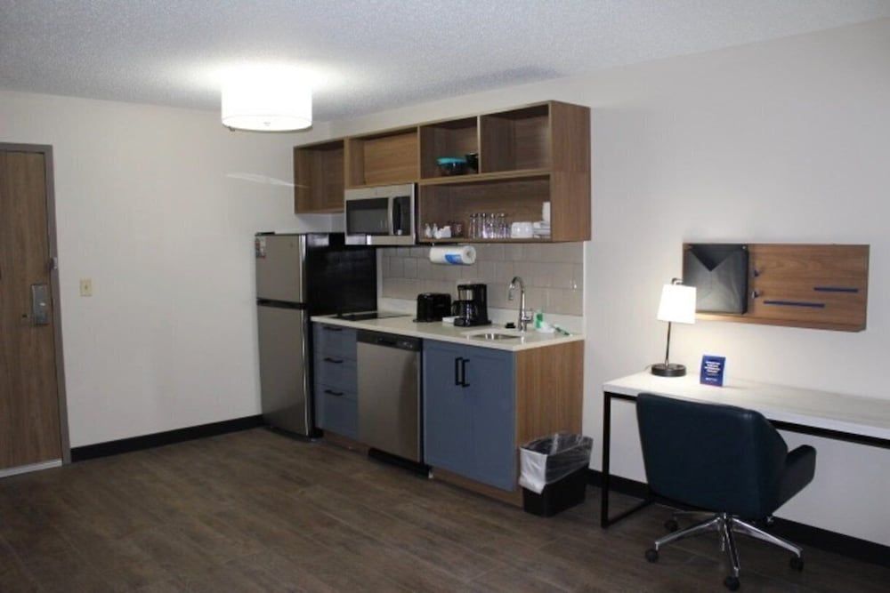 Candlewood Suites Southfield - Detroit by IHG Studio Suite, 1 King Bed with Sofa bed 15