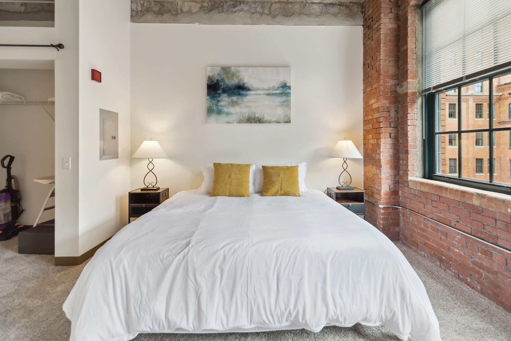Signature Apartment