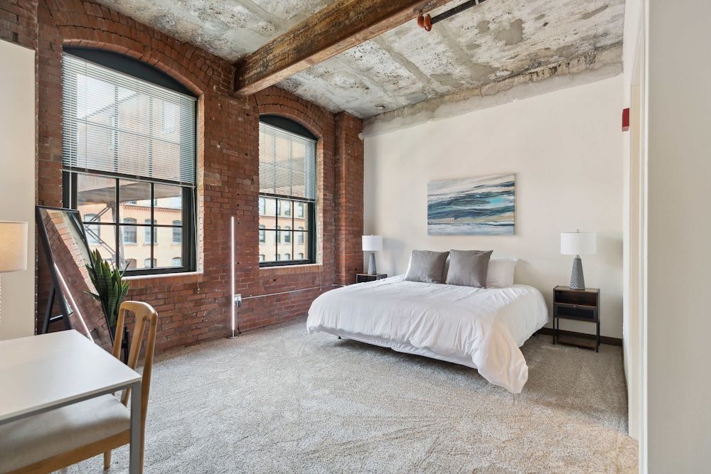 Signature Apartment