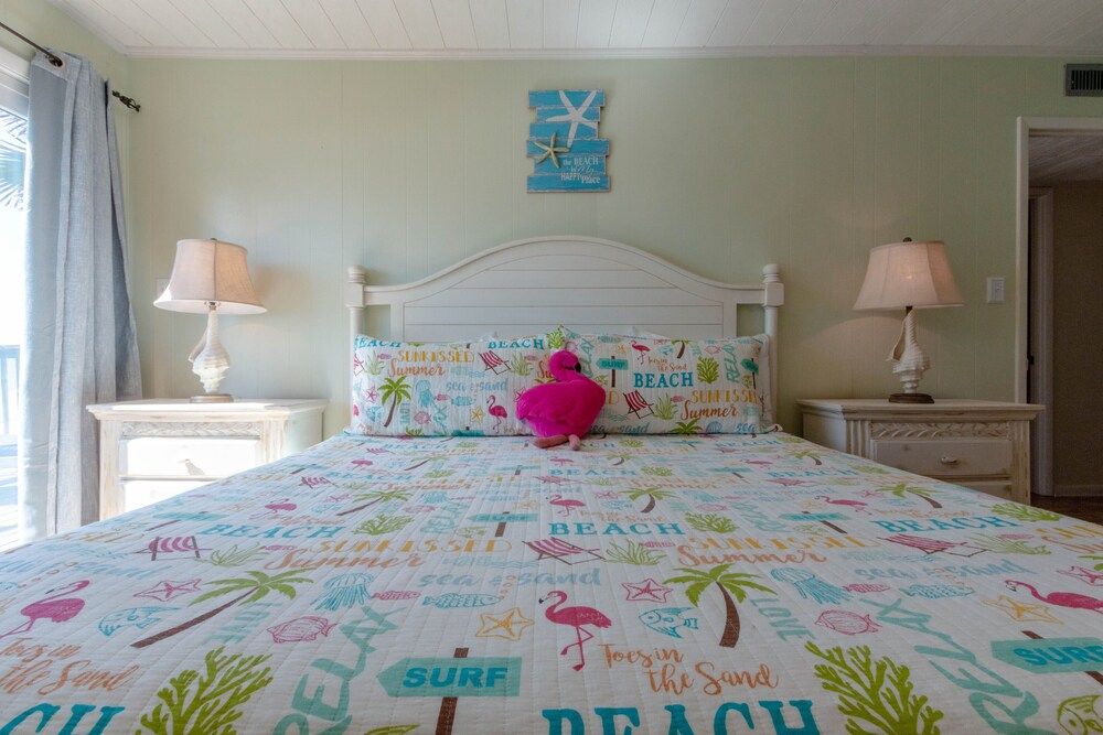 House, 4 Bedrooms, Beach View