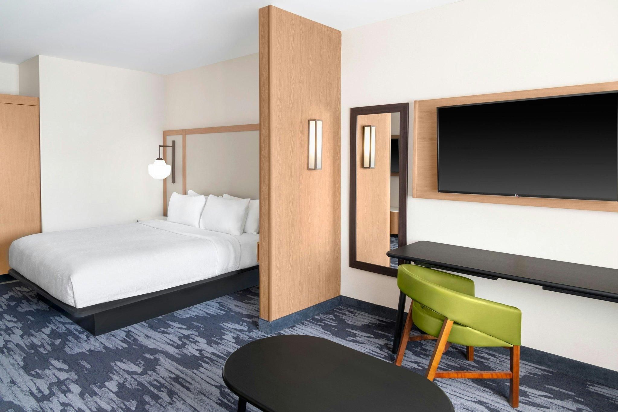 Suite, 1 King, Sofa bed