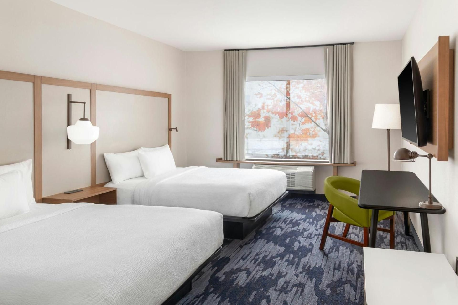 Standard Queen Room with Two Queen Beds and Adapted Tub - Mobility Accessible