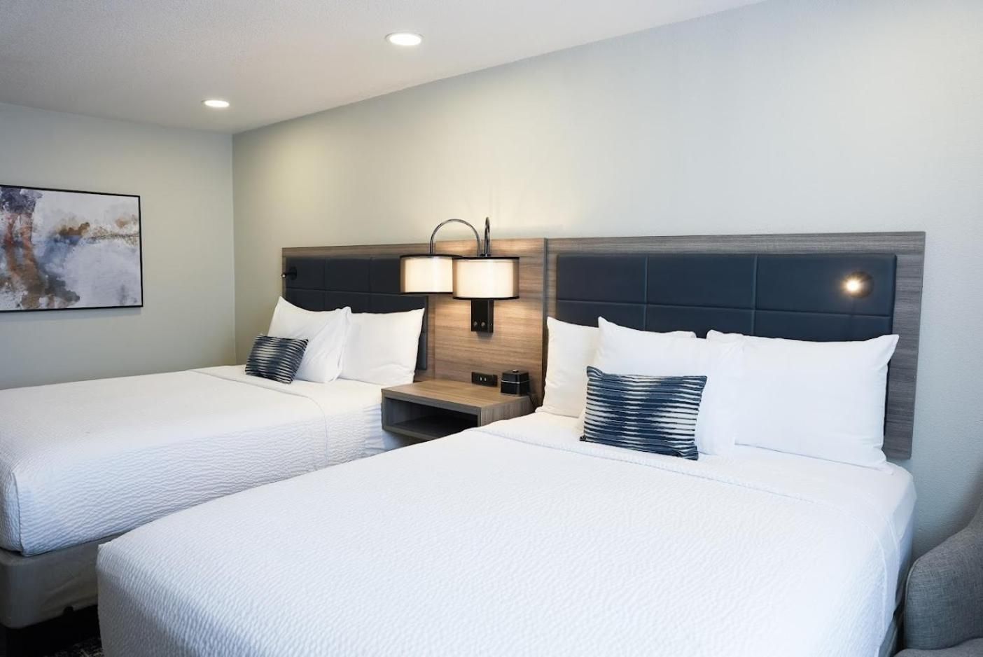 2 Queens Beds, Deluxe, Non-Smoking