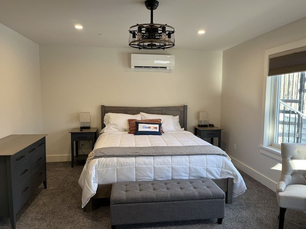 King Room, Pool View, Patio