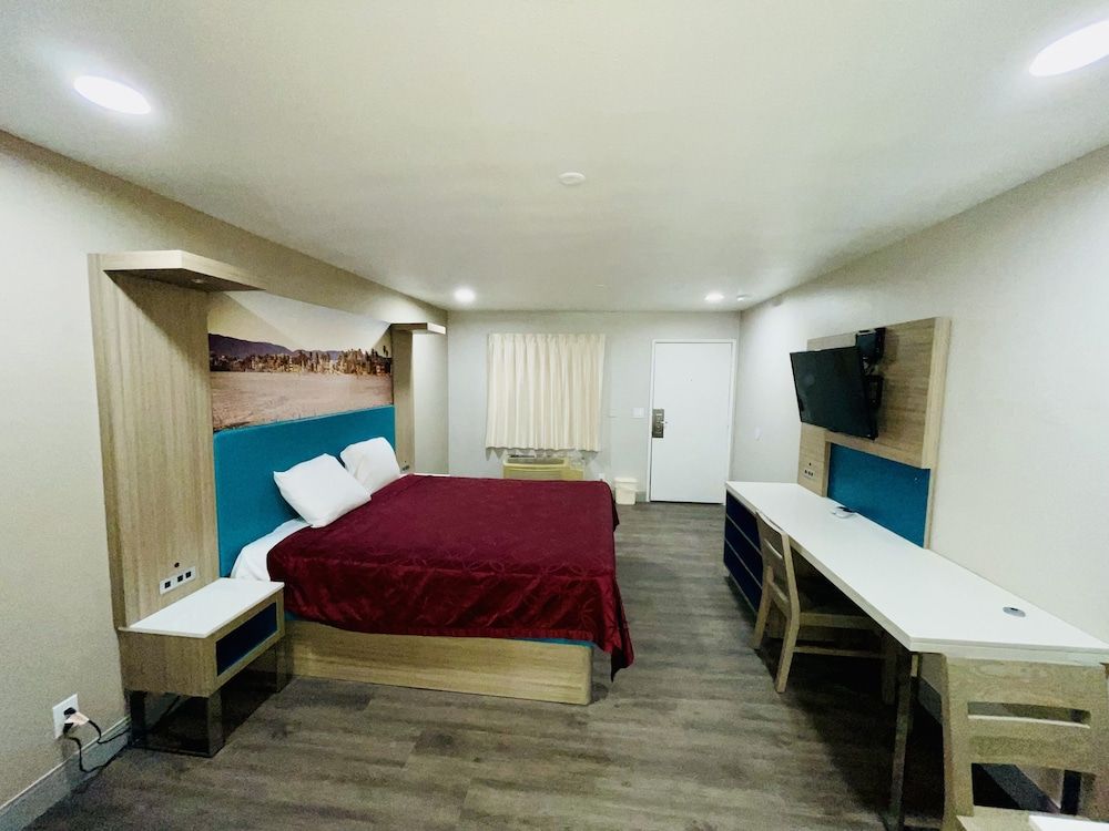 New Star Inn. El Monte, CA - Los Angeles Standard Room, 1 King Bed 2
