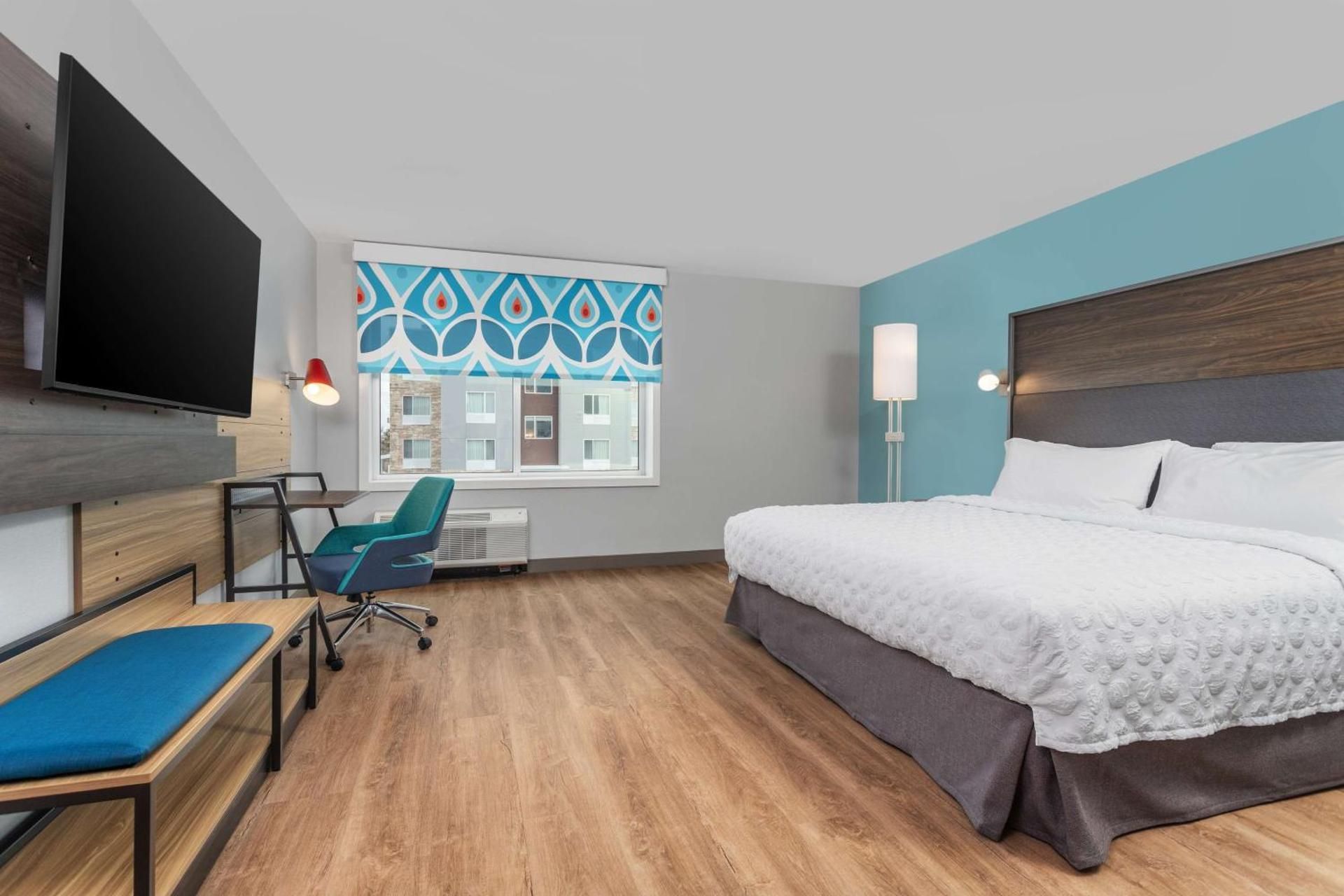 1 King Hearing Accessible