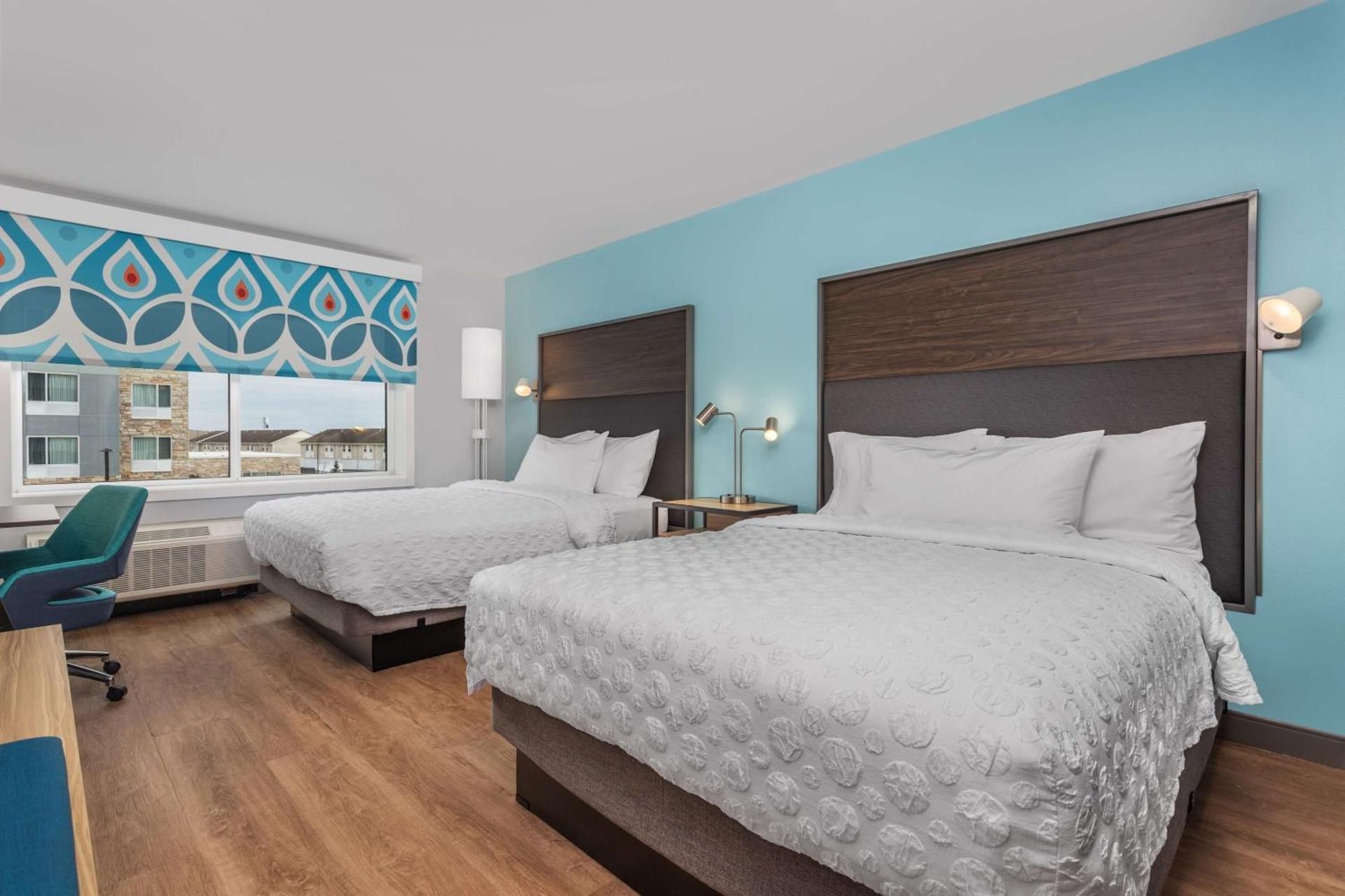 Tru by Hilton Janesville 2 Queen hearing accessible 2