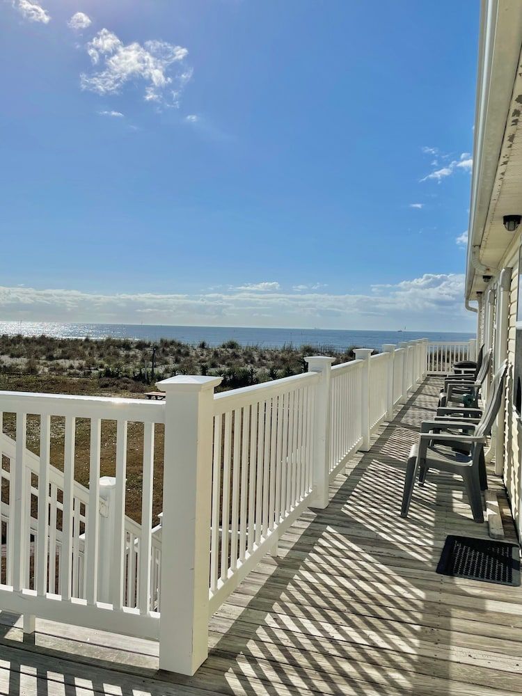 Ocean Crest Motel Oceanview 3