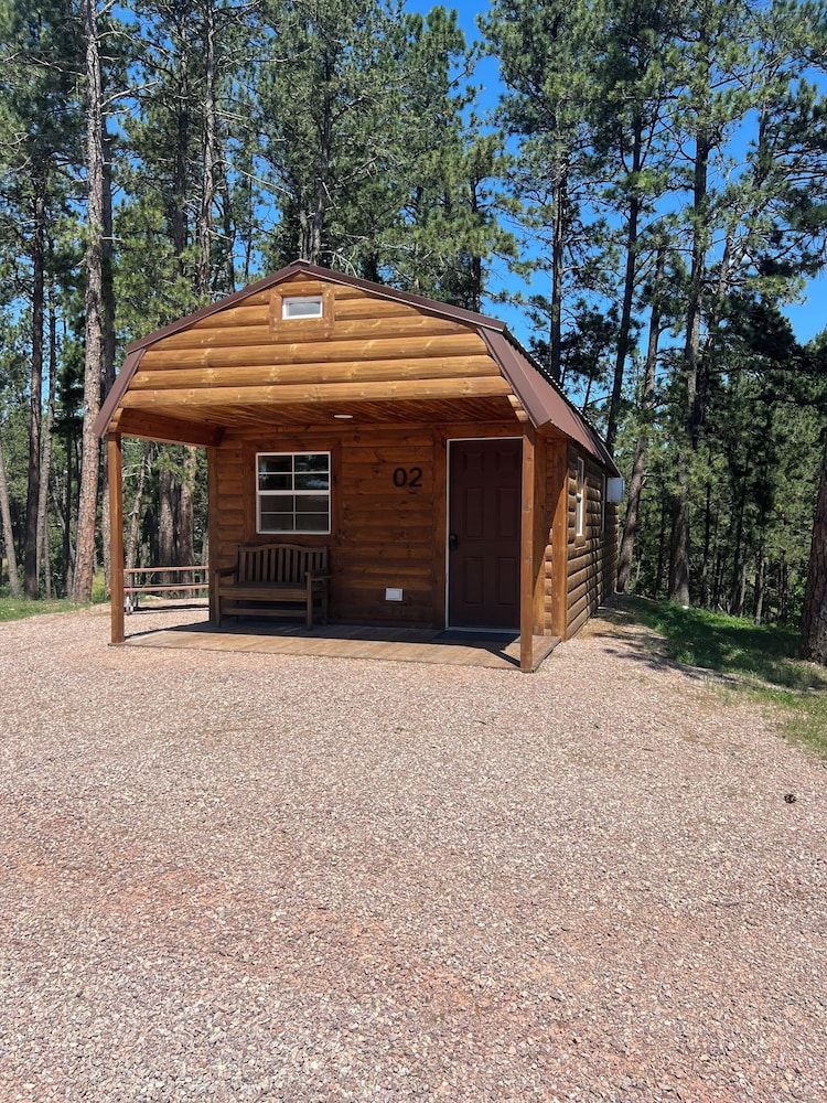 Pine Haven Lodging