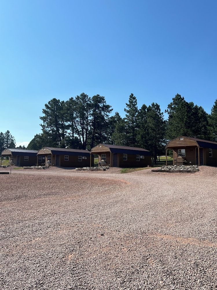 Pine Haven Lodging