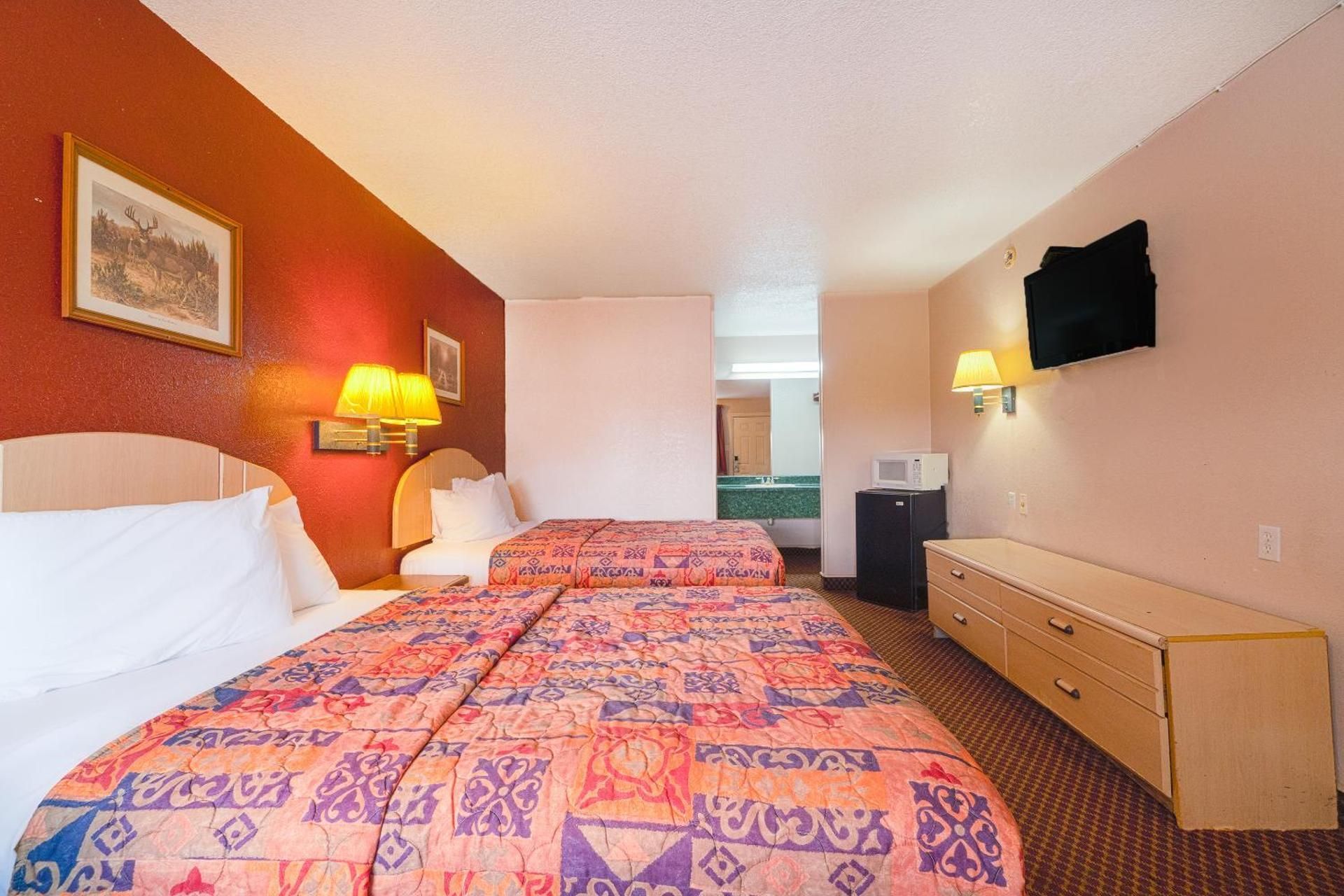 2 Queen Bed
