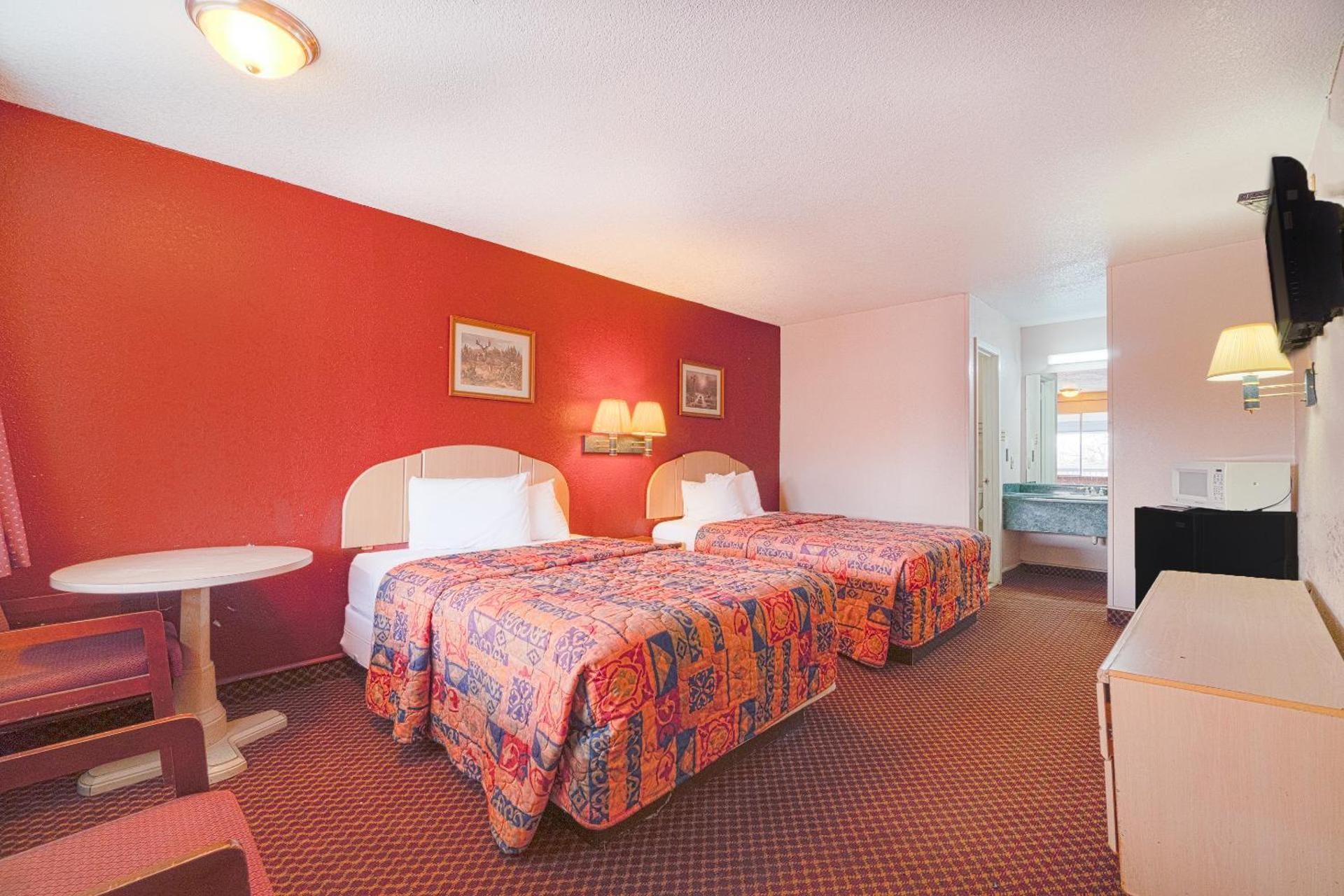 2 Queen Bed