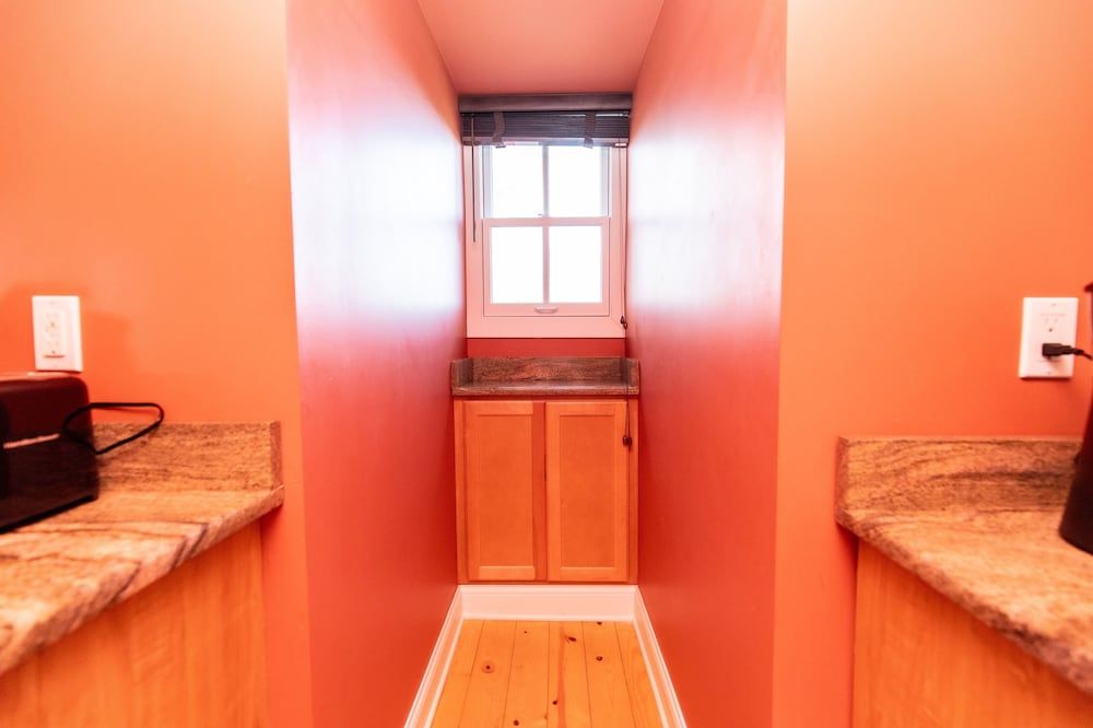 Furness Mansion Family Suite 12