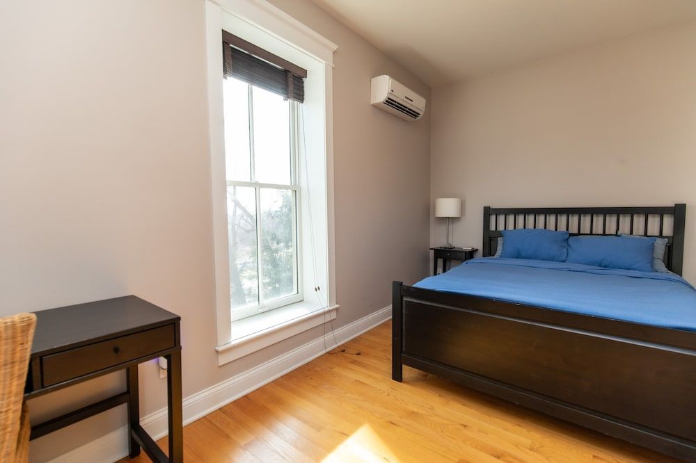 Furness Mansion Standard Room 2