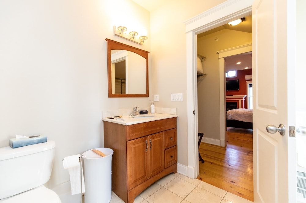 Furness Mansion Family Suite 5