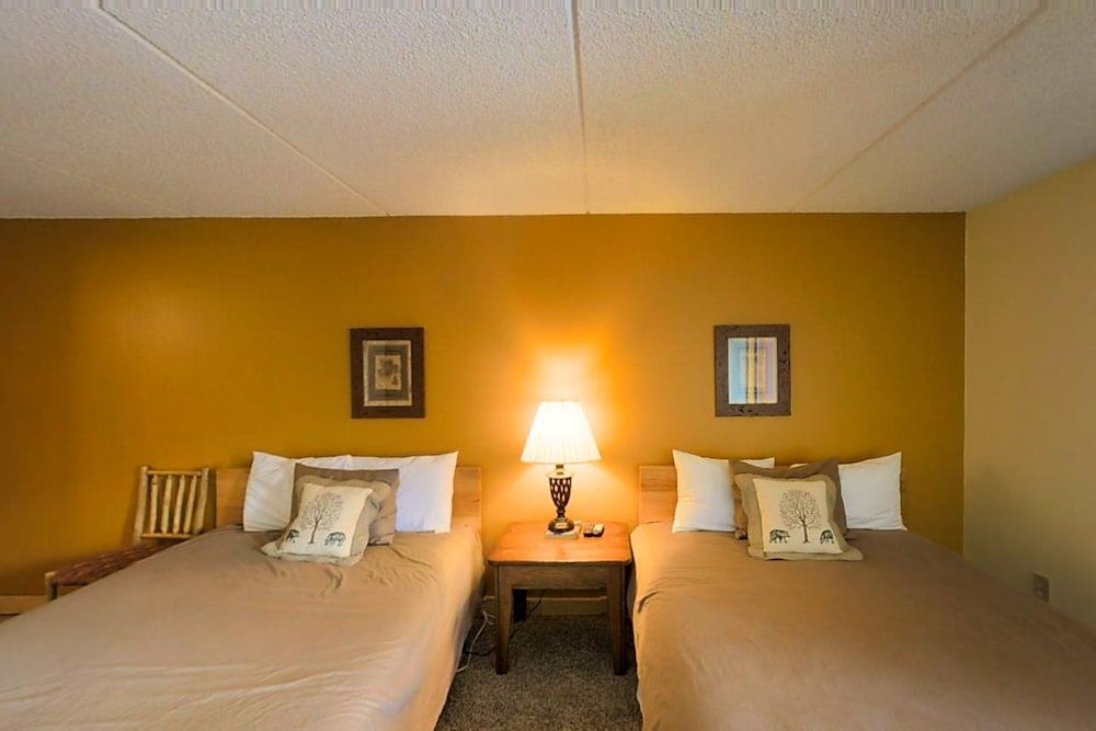 Village Square Room (Studio) 2