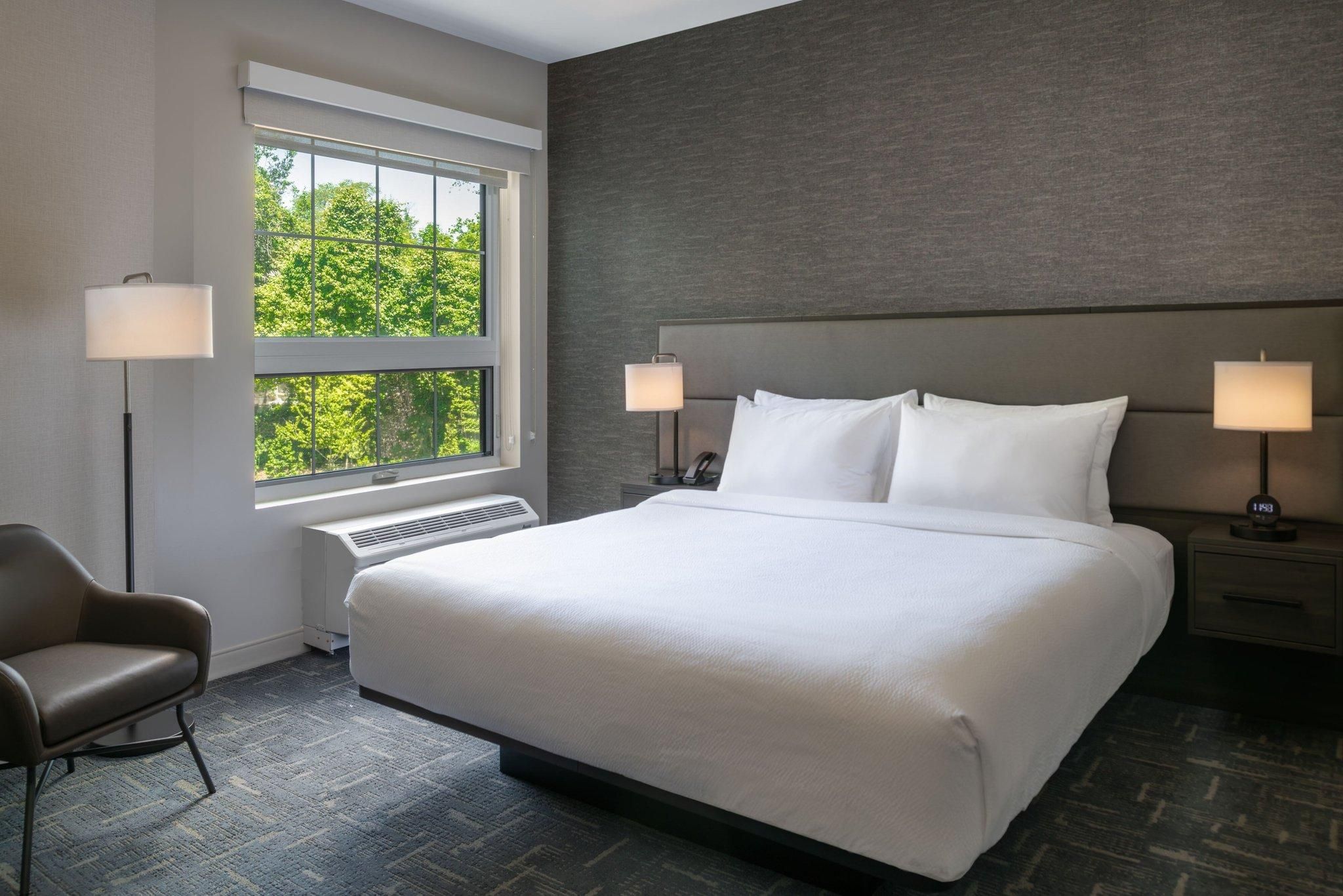 Studio Apartment, 1 King