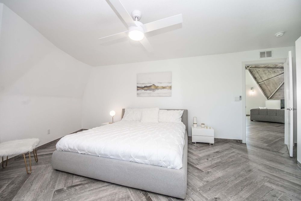 House, Double, Accessible, Smoking Allowed, Balcony/Patio