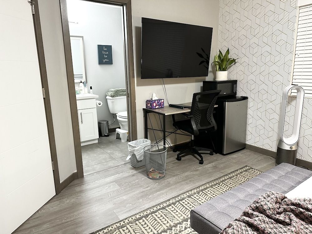 Central Tacoma Homestay -private room- Luxury Room 8