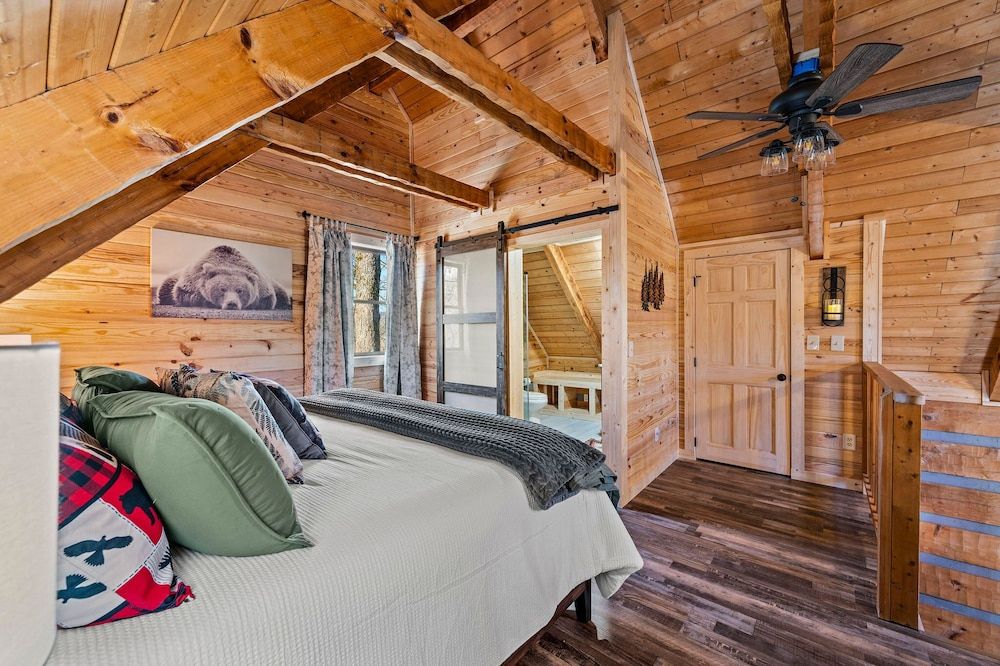 The Willows Classic Cabin 2