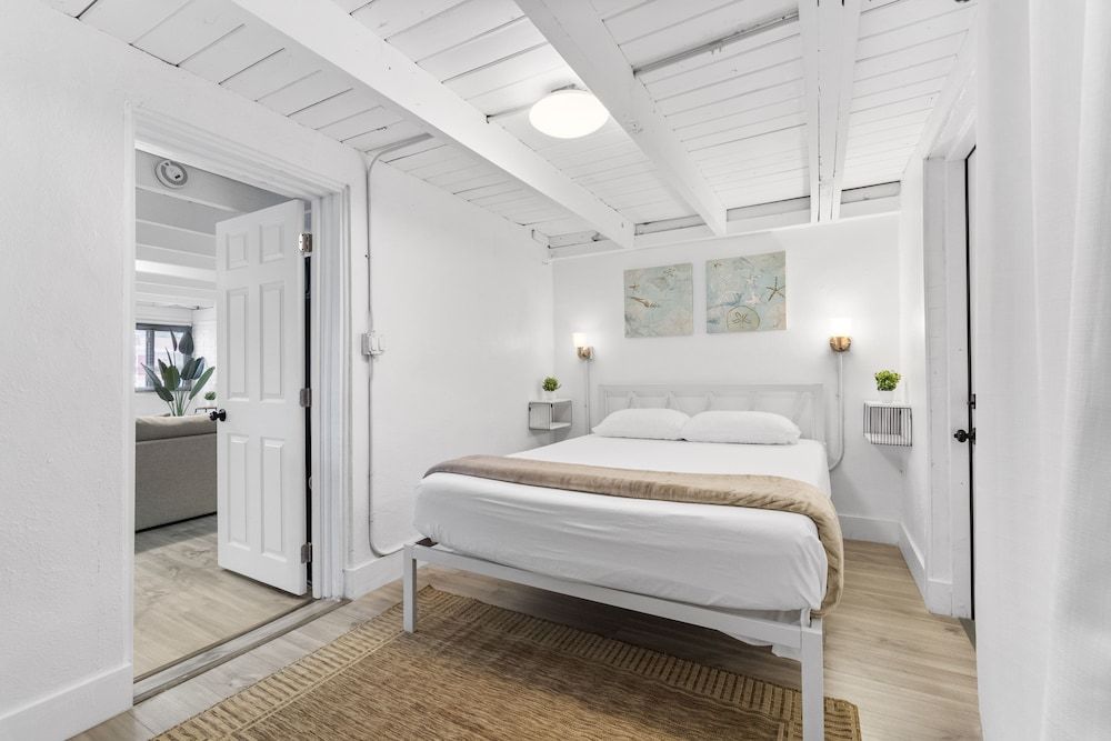 Oasis by Alani Bay Fort Lauderdale Design Cottage 2