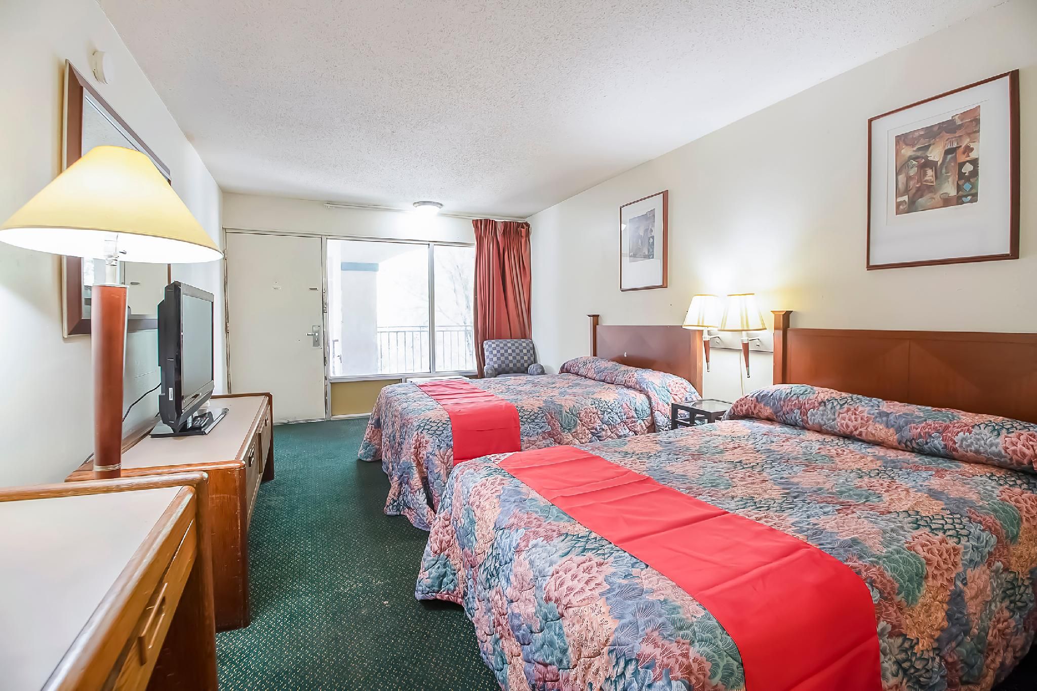 Hotel O Daylight Inn Elkhart I-90, IN 2 Queen Bed