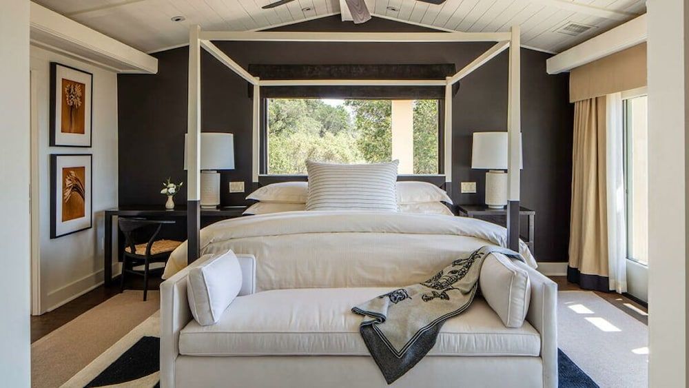 Poetry Inn Napa Valley Suite (Robert Louis Stevenson)