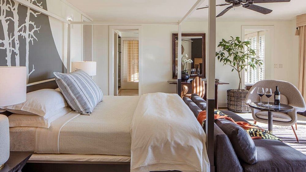 Poetry Inn Napa Valley Room (Robert Frost)