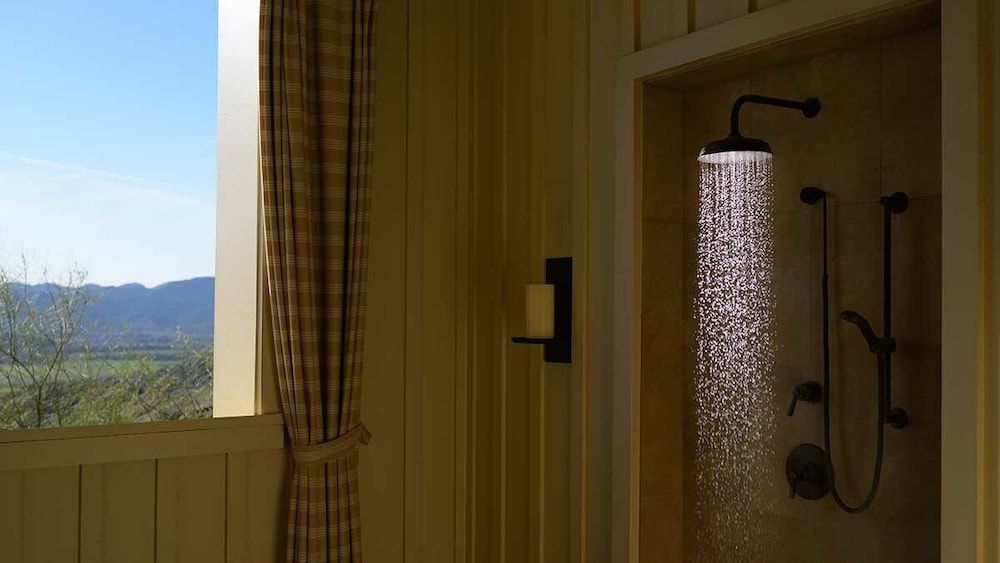 Poetry Inn Napa Valley Room (Walt Whitman) 2