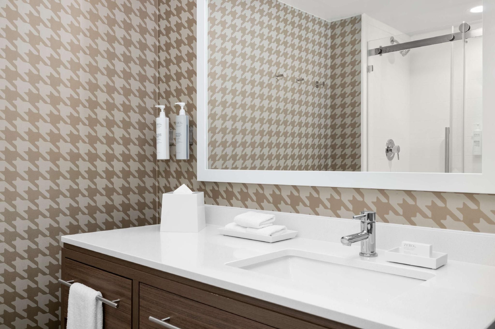 1 King Hearing Accessible Studio Suite