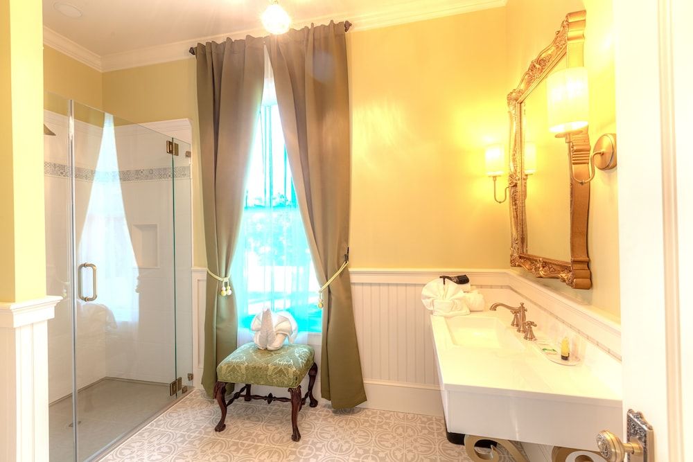 Sunbright Inn Family Twin Room 6