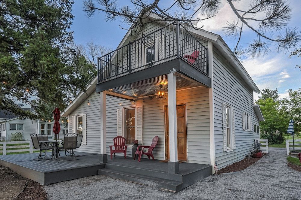 Bluebird Inn