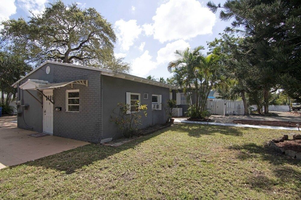 Tarpon River Estate