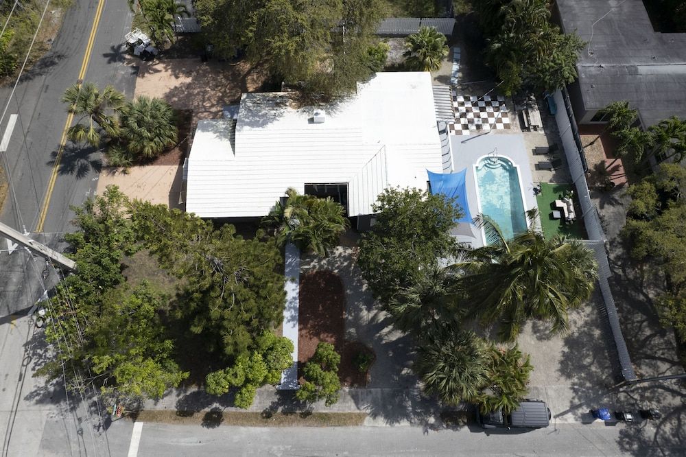Tarpon River Estate